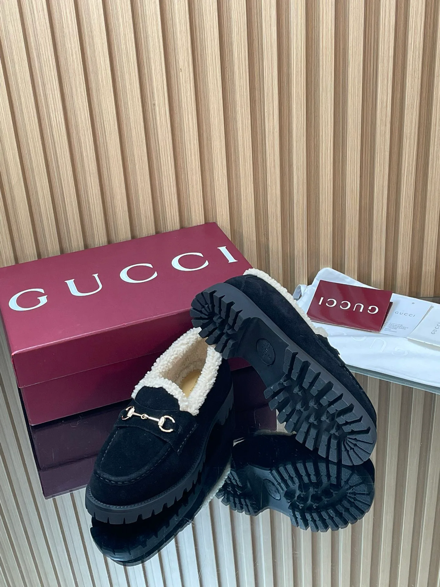 Women's Loafers And Moccasins GUCCI 18187060