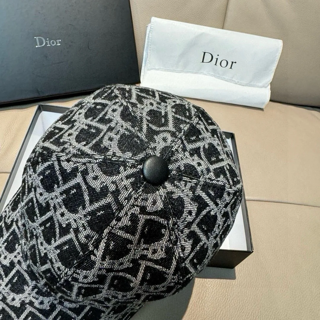 Hats CHRISTIAN DIOR 18105248
