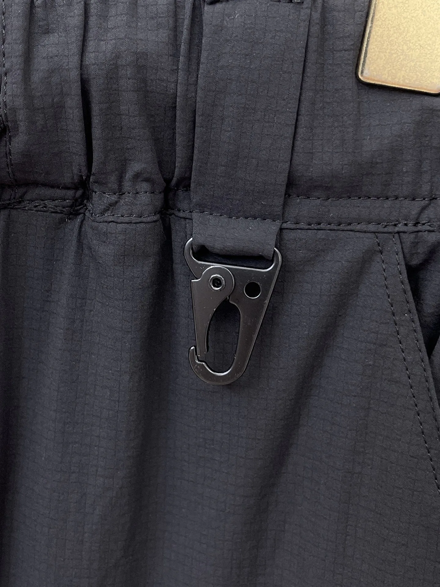Men's Trousers MONCLER 18399302