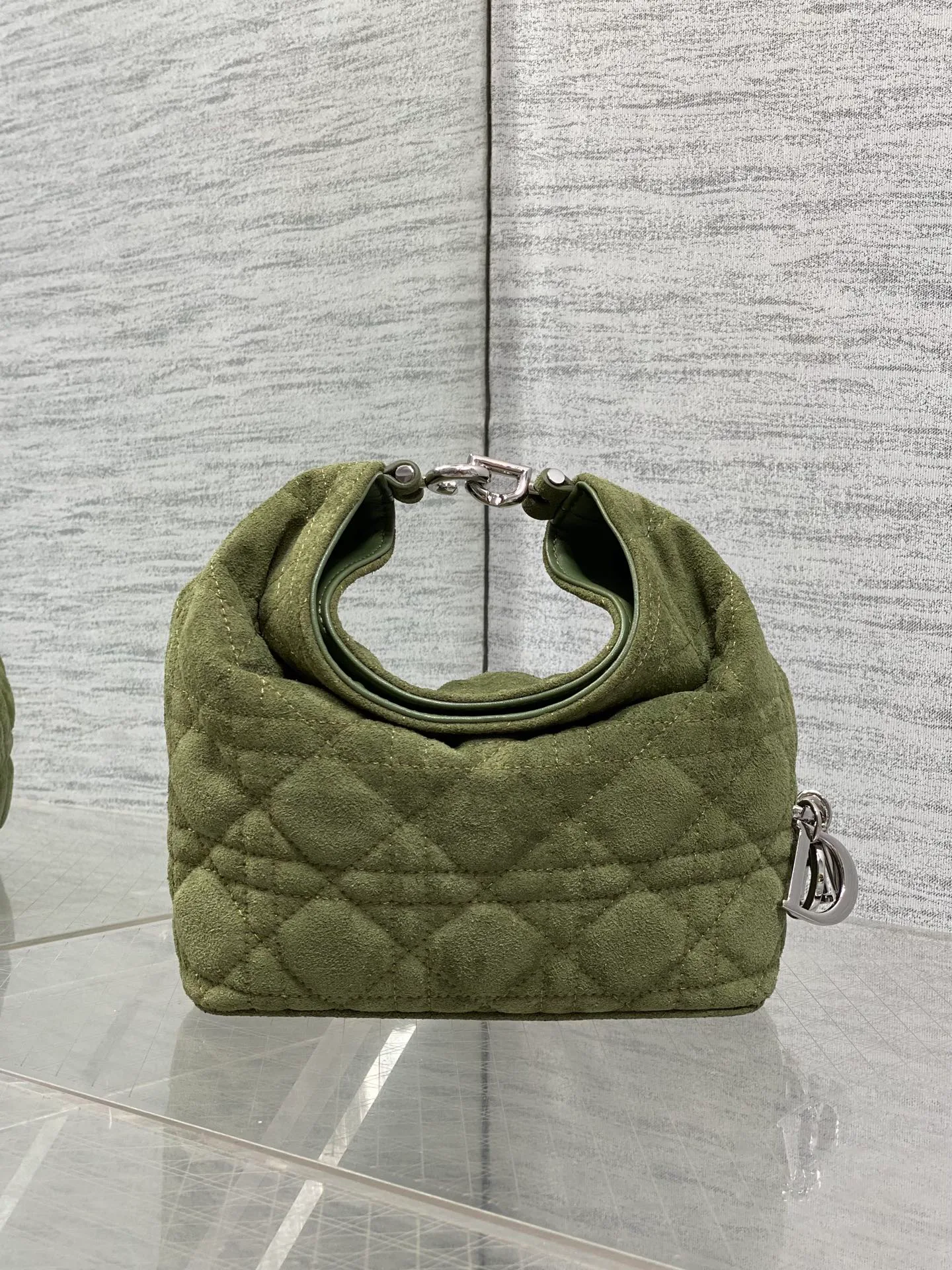 Women's Classic Handbags CHRISTIAN DIOR 18242096