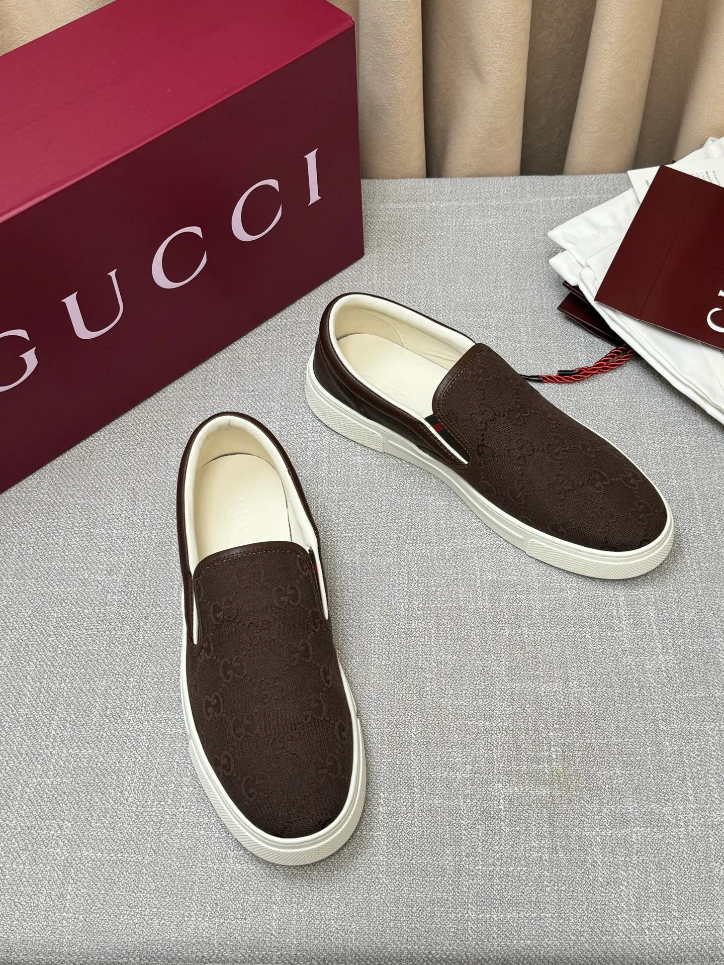 Men's Sneakers GUCCI 17620472