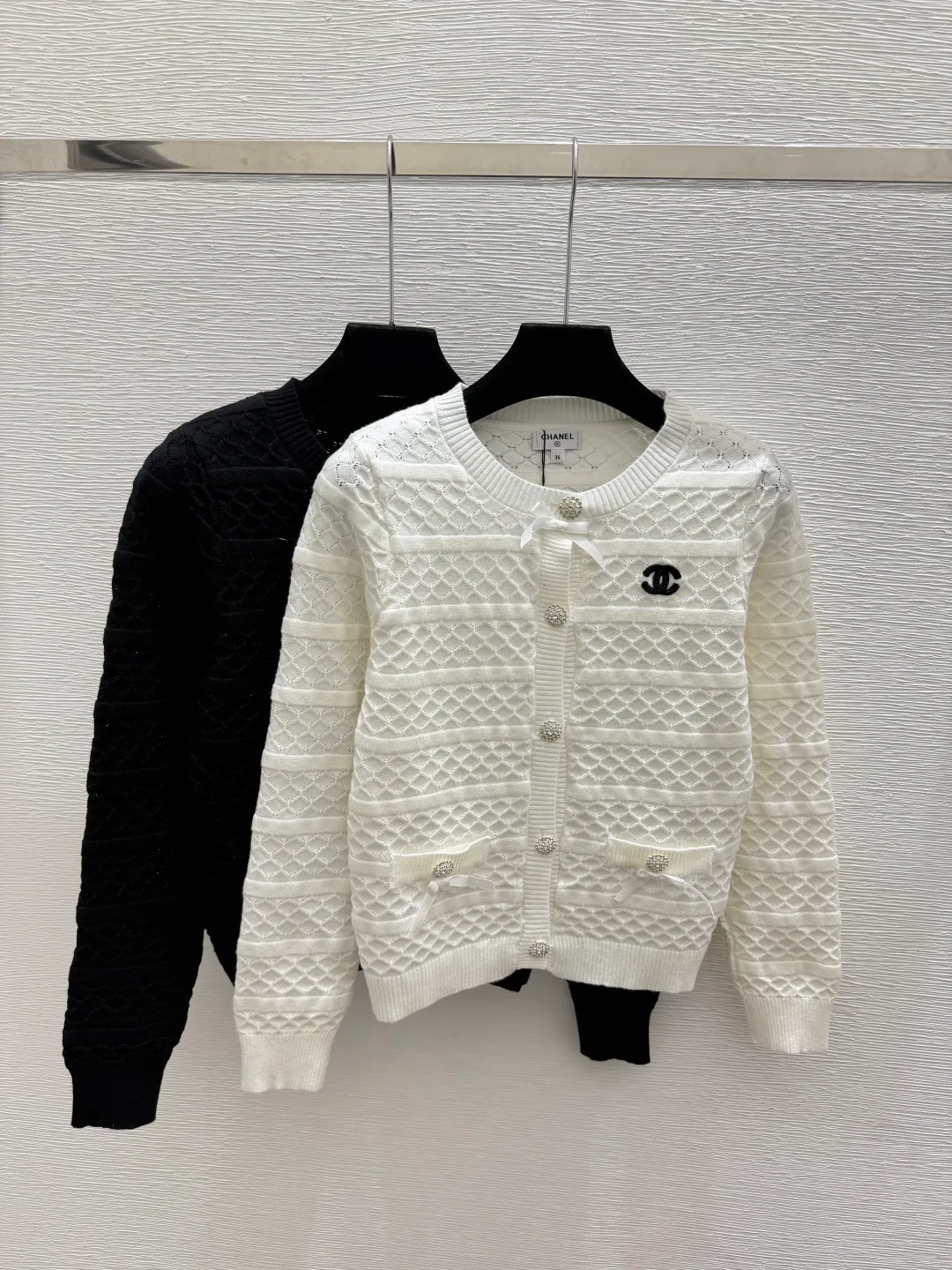 Women's Jumpers And Sweaters CHANEL 18021936
