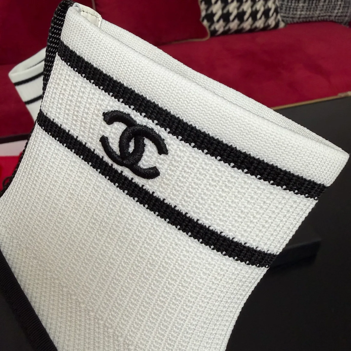 Кроссовки Женские Chanel 18683298