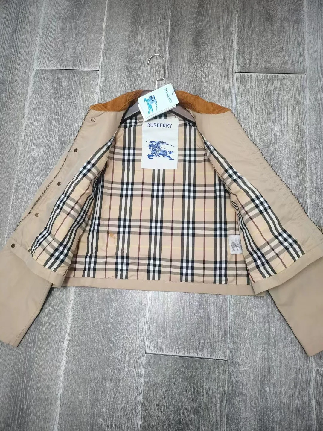 Women's Jackets And Down Jackets BURBERRY 17998529