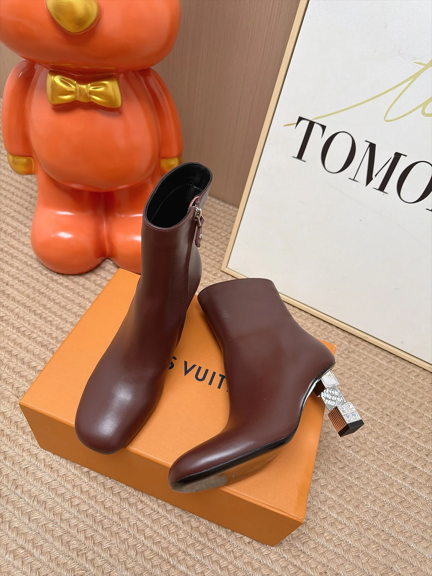 Women's Booties LOUIS VUITTON 18239715