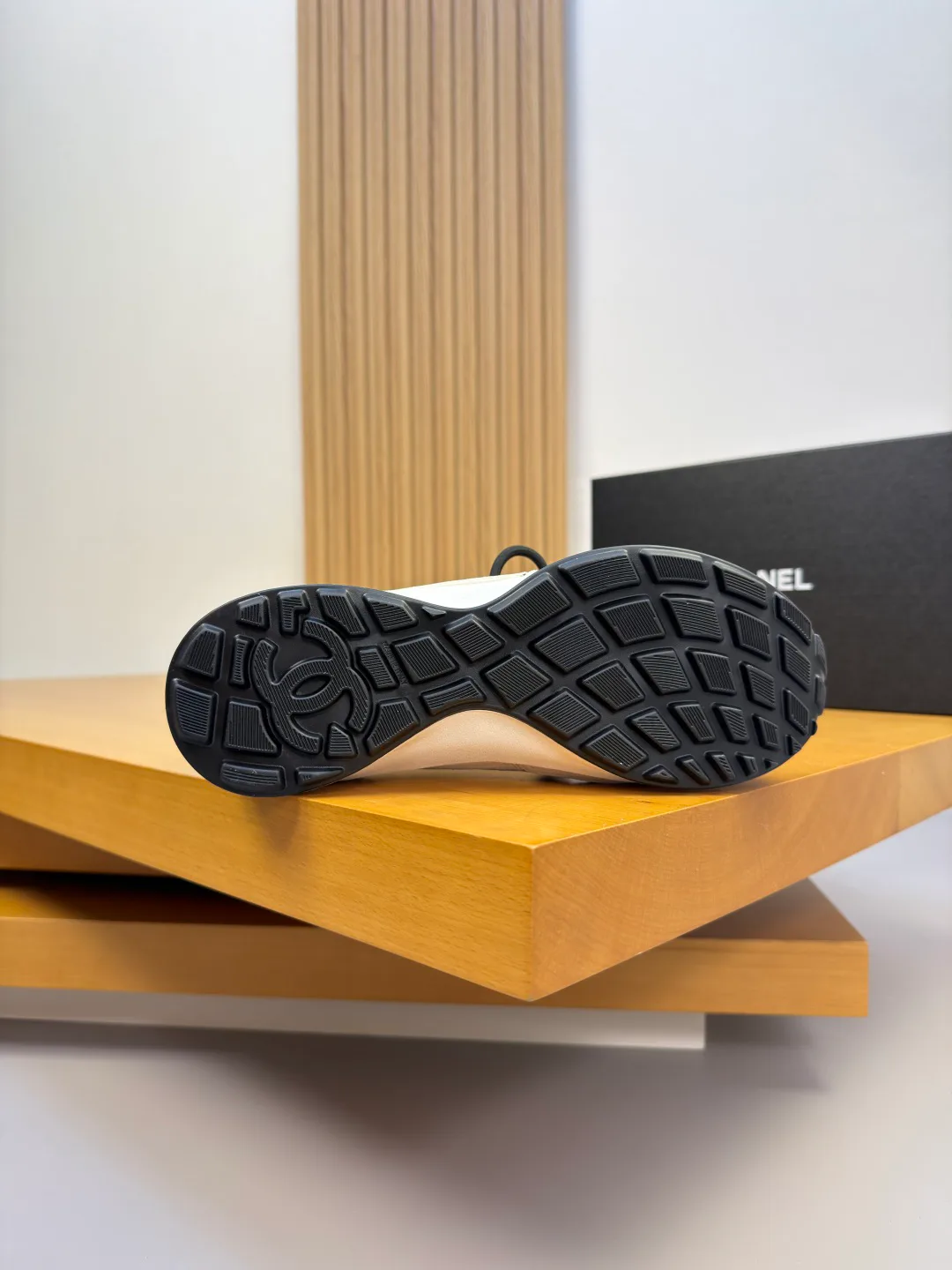 Women's Sneakers CHANEL 16874092