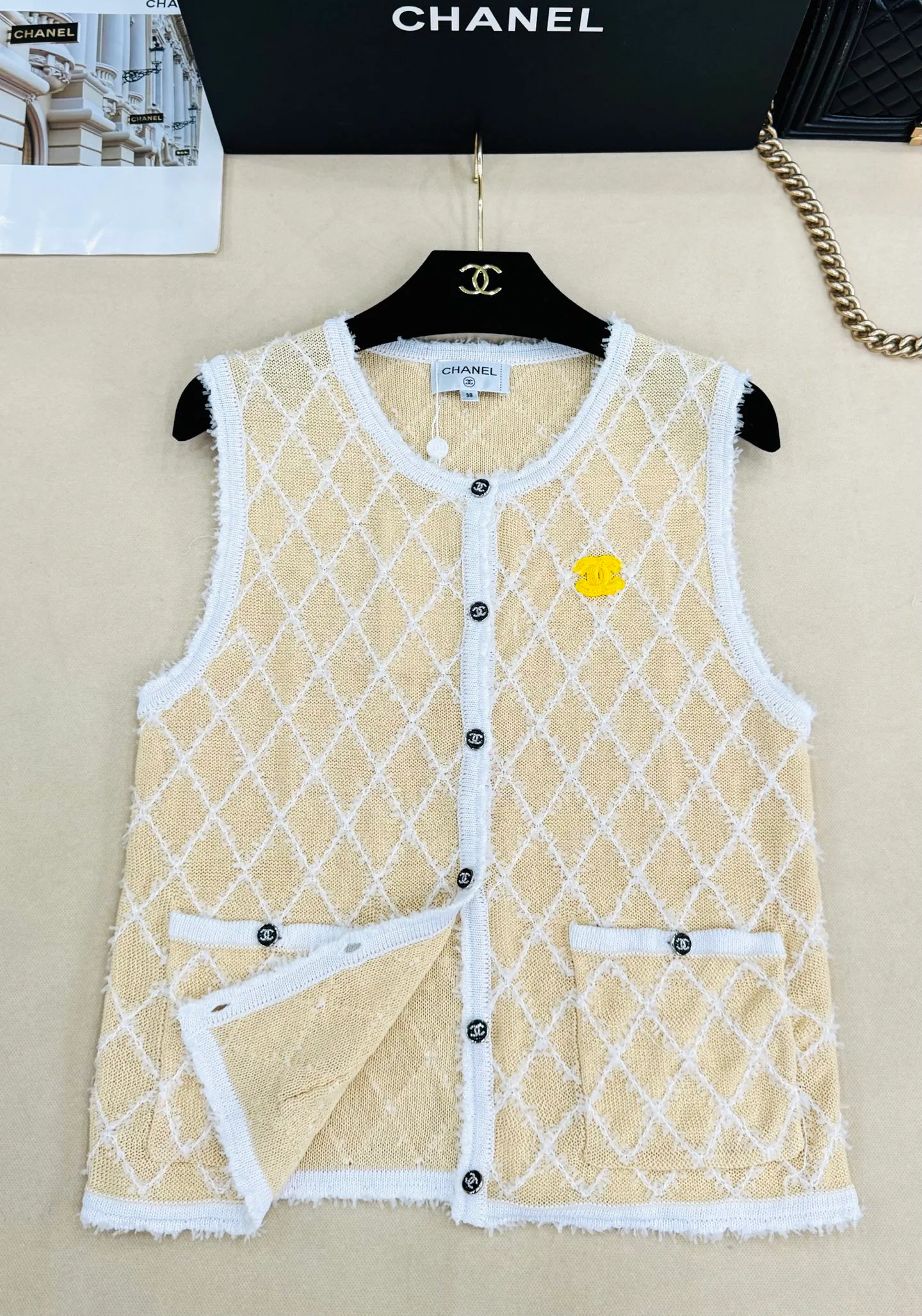 Women's Vests CHANEL 16962343
