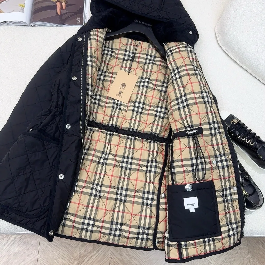 Women's Jackets And Down Jackets BURBERRY 17840423