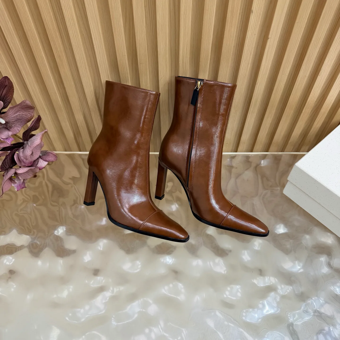 Women's Booties SAINT LAURENT 18508923
