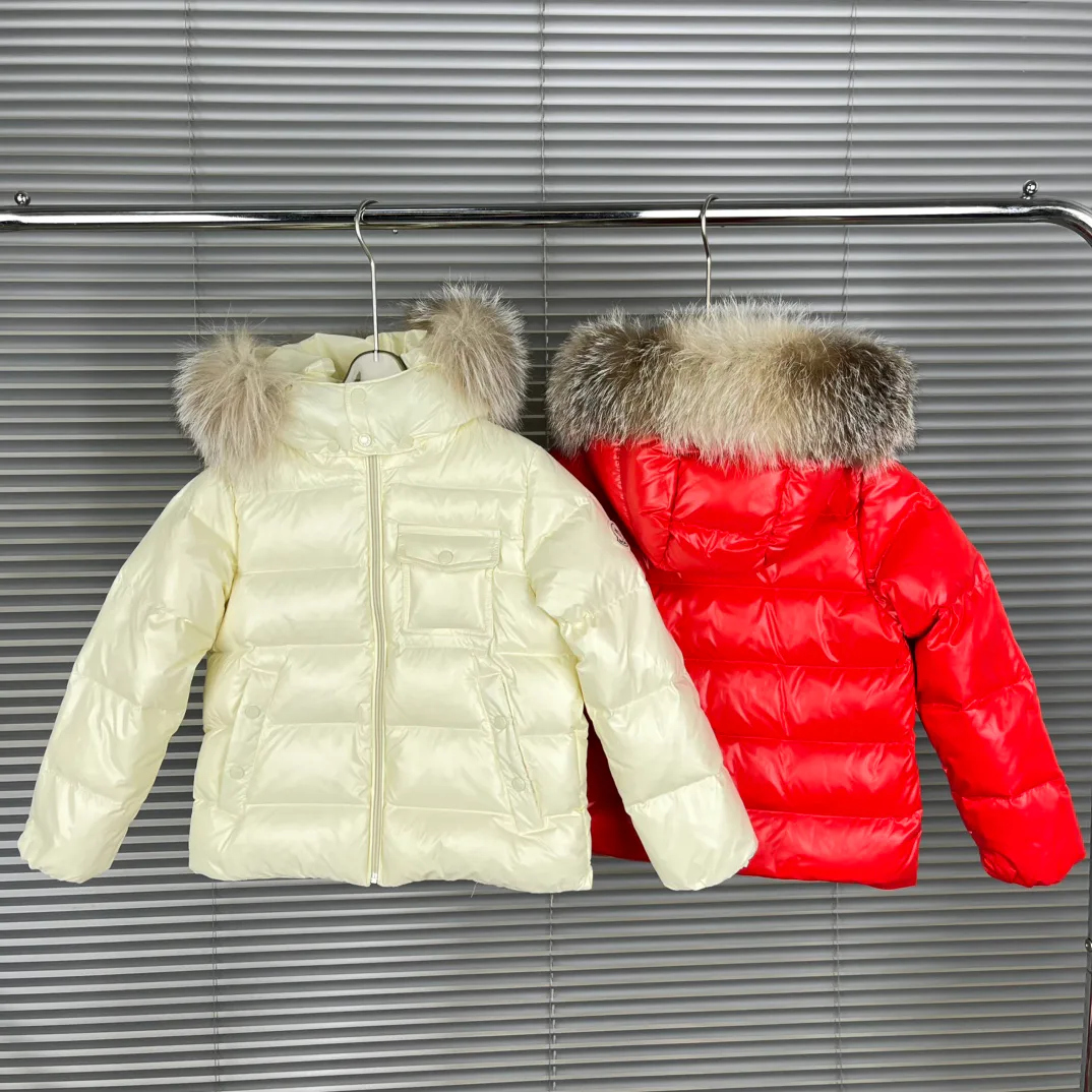 Women's Jackets And Down Jackets MONCLER 17912626