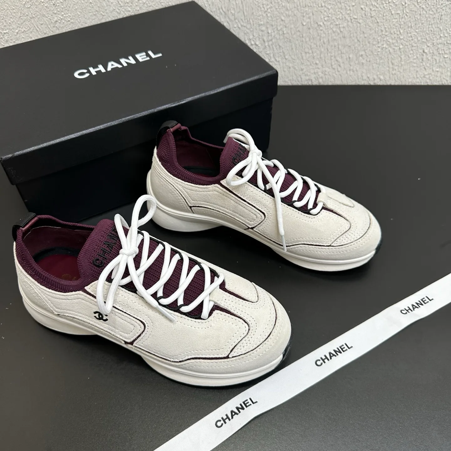 Women's Sneakers CHANEL 17934450