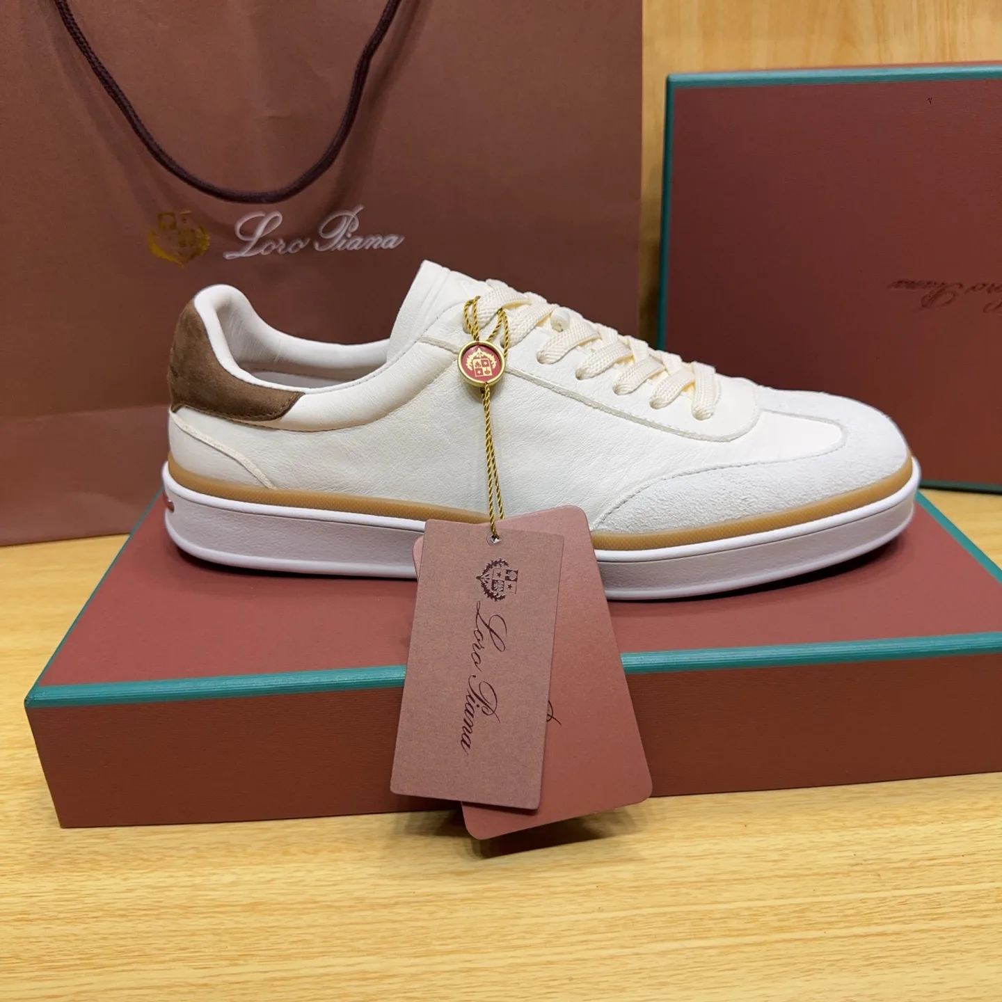Women's Sneakers LORO PIANA 18263646