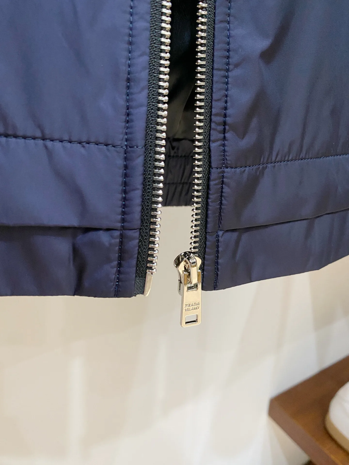 Куртки И Пуховики Мужские Prada 18609323