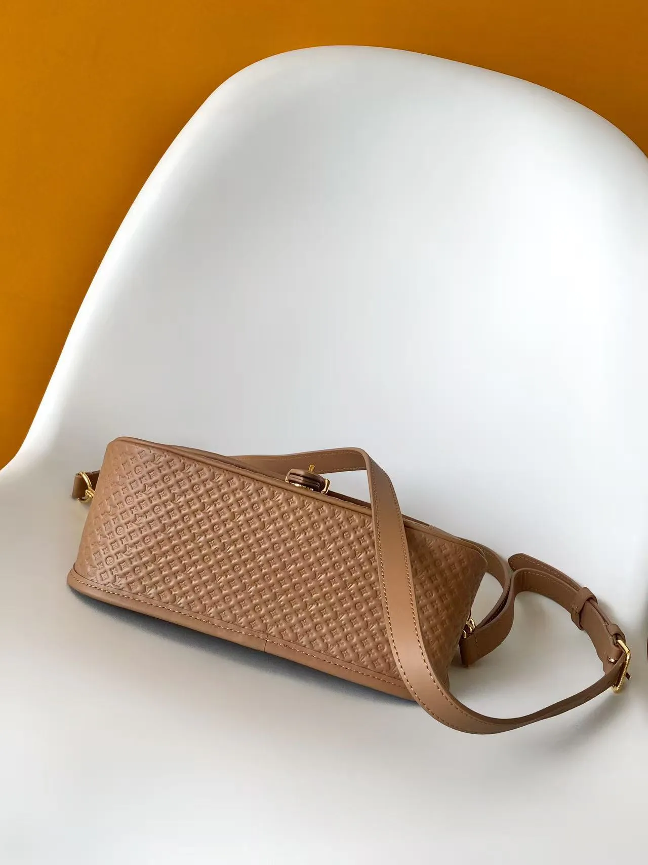 Women's Classic Handbags LOUIS VUITTON 17904126