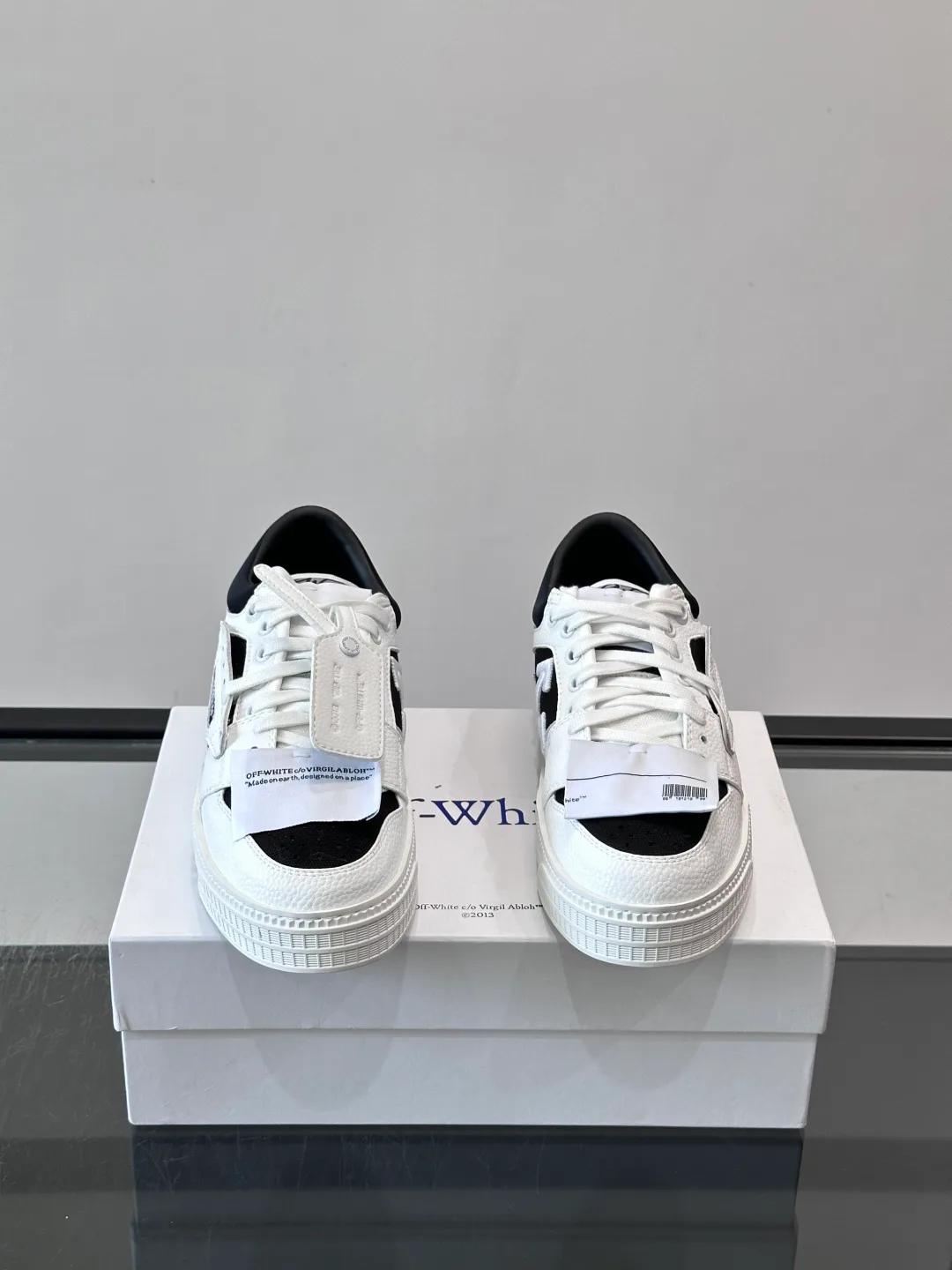 Women's Sneakers OFF-WHITE 18102419