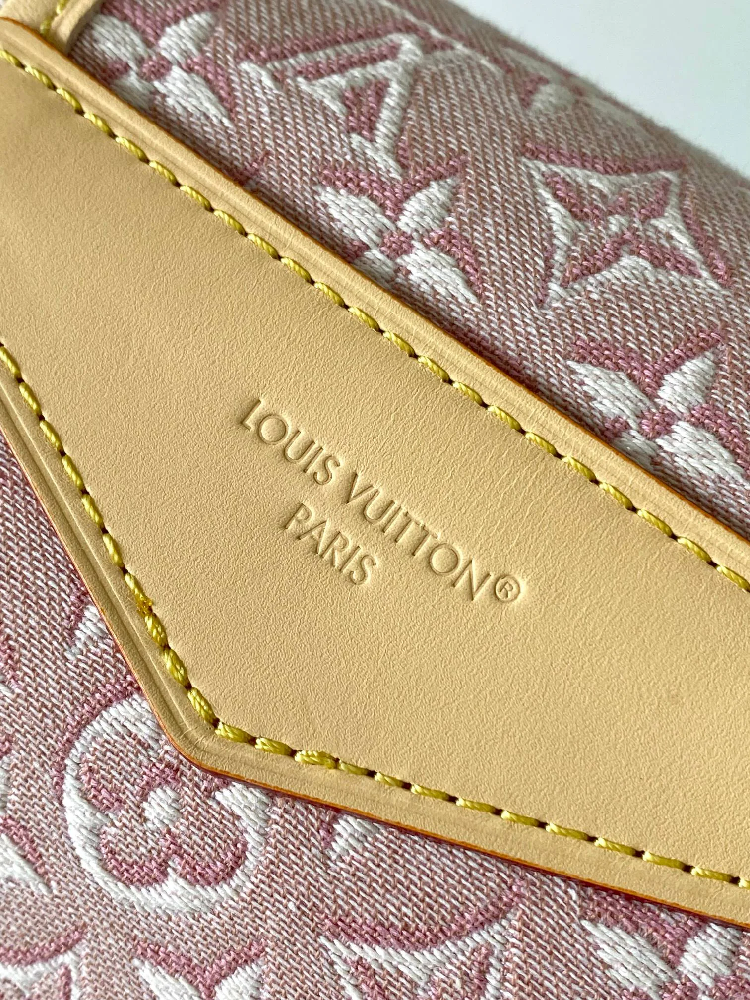 Women's Classic Handbags LOUIS VUITTON 17385922