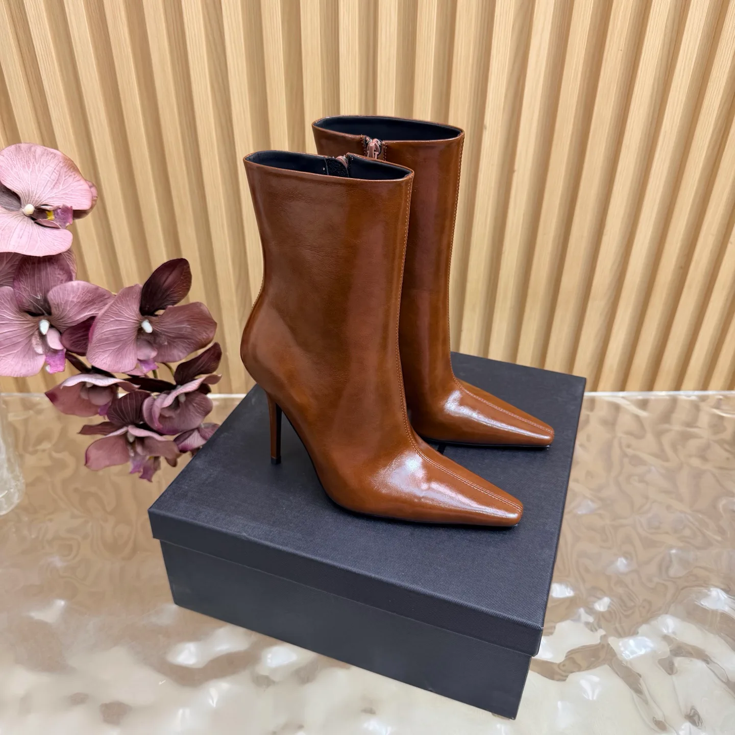 Women's Booties SAINT LAURENT 17798926