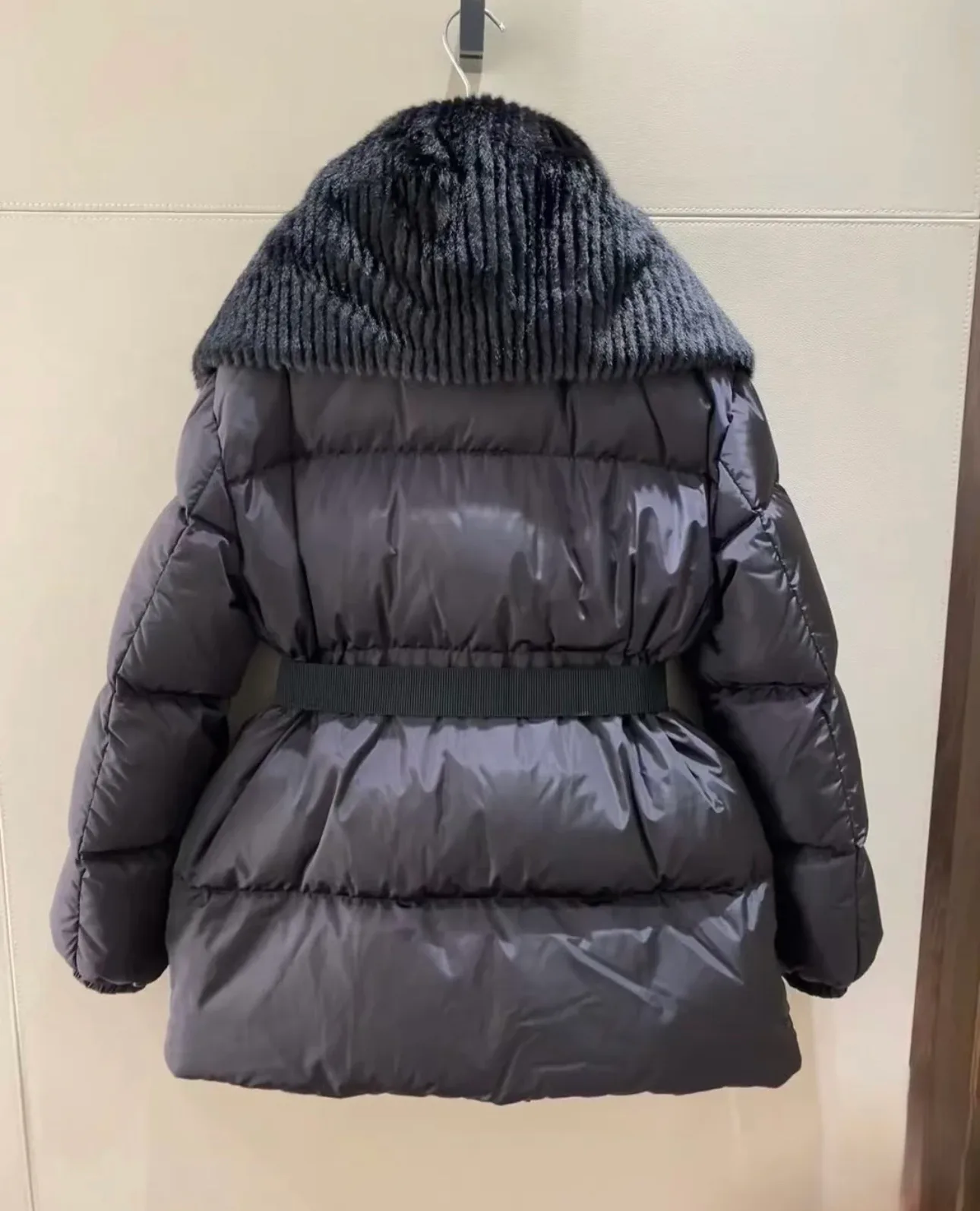 Куртки И Пуховики Женские Moncler 18606712