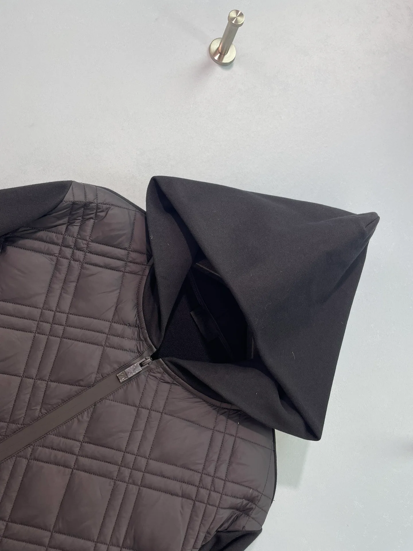 Women's Jackets And Down Jackets MONCLER 18513383
