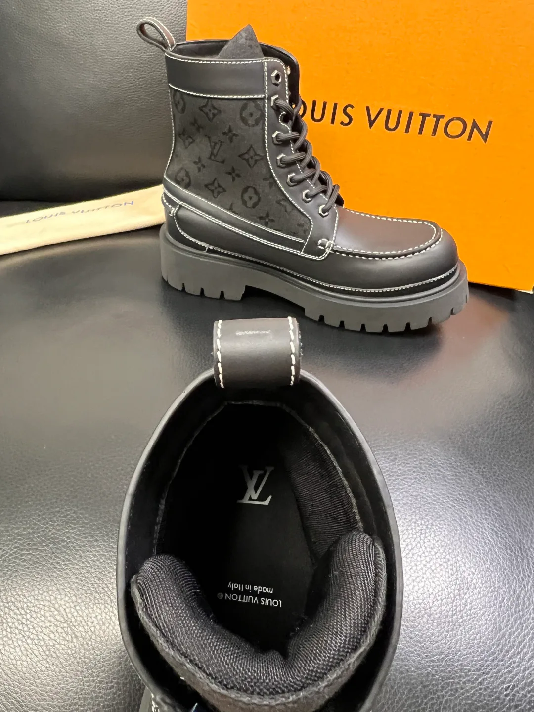 Men's Ankle Boots LOUIS VUITTON 18417486