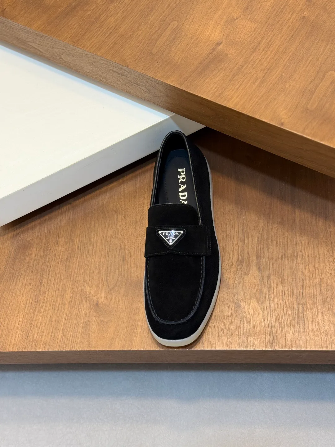 Men's Loafers And Dress Shoes PRADA 18100288
