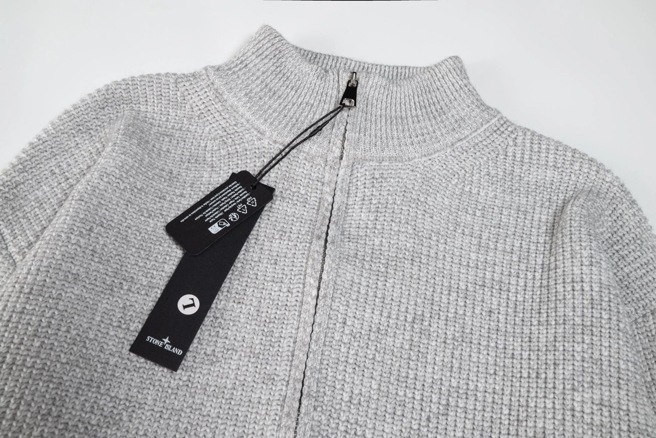 Men's Jumpers And Sweaters STONE ISLAND 18215620