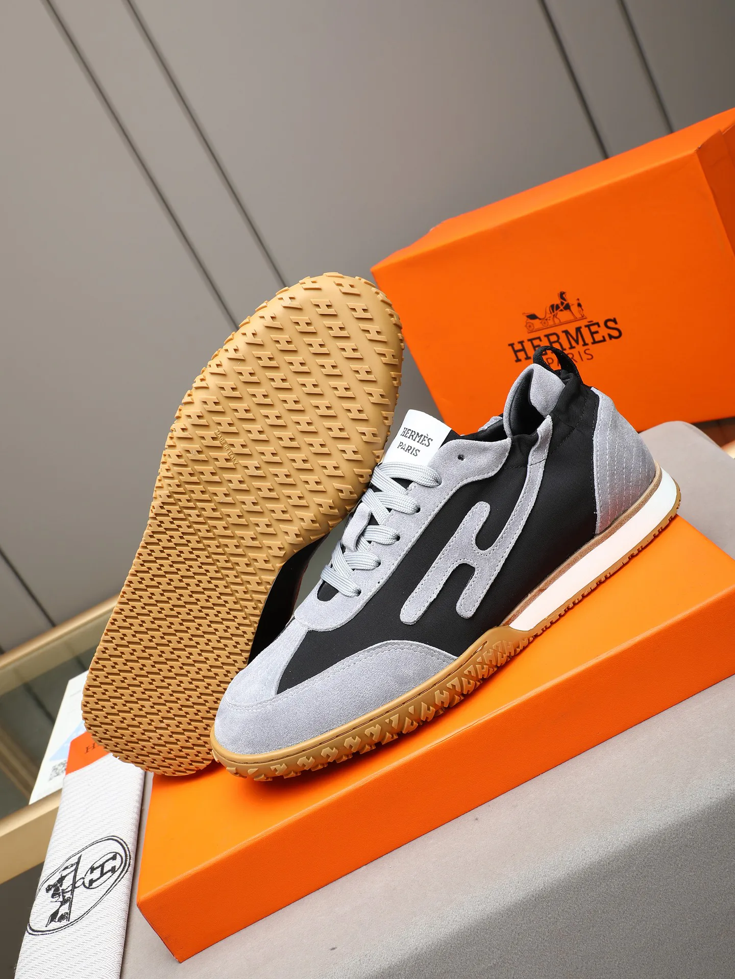 Women's Sneakers HERMES 18531417