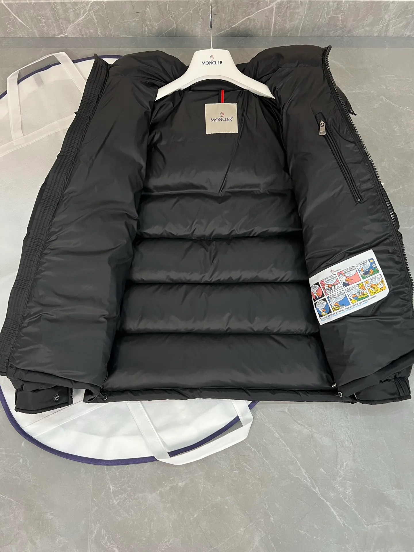 Куртки И Пуховики Женские Moncler 18599875