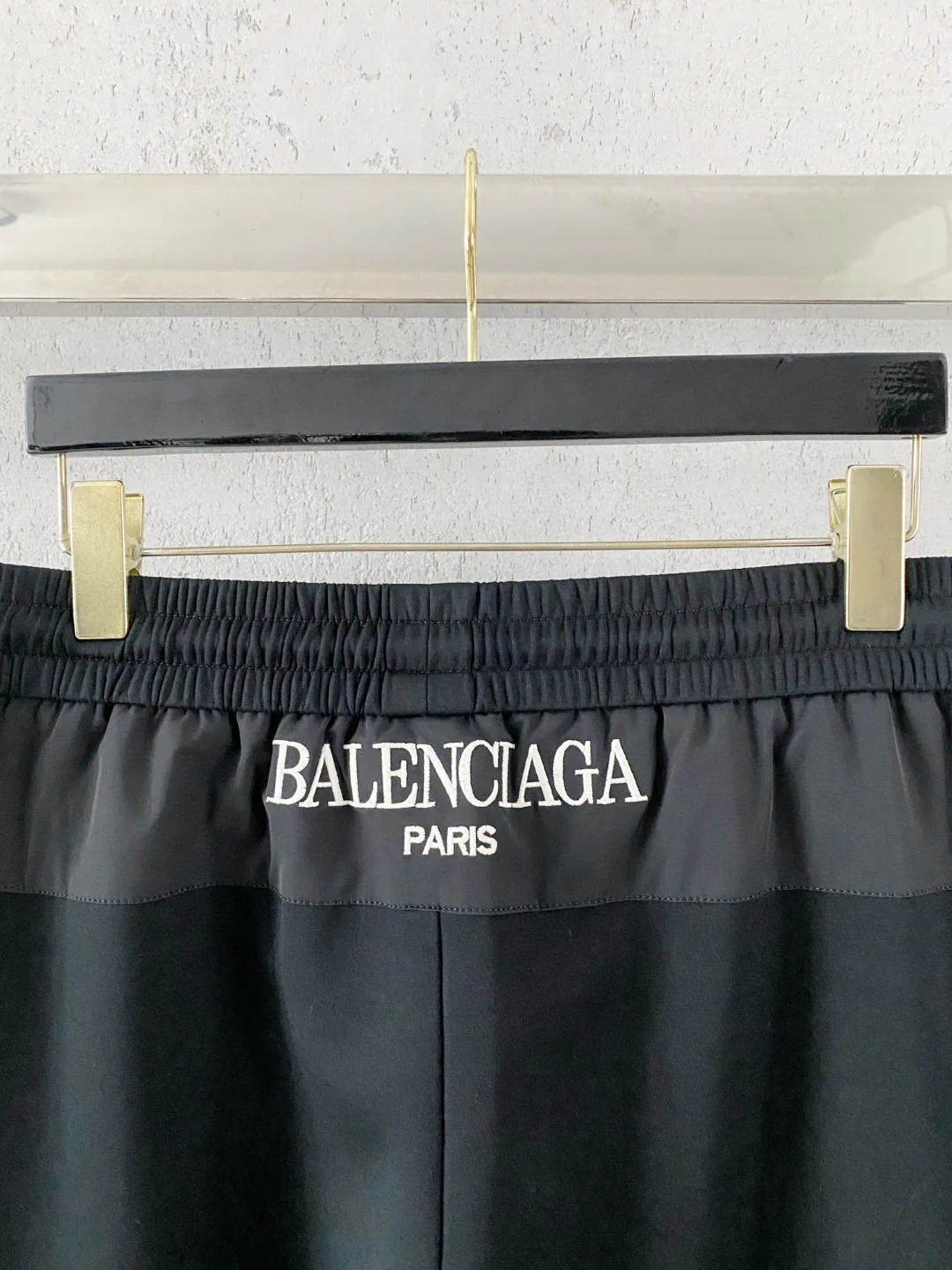 Men's Trousers BALENCIAGA 18296217