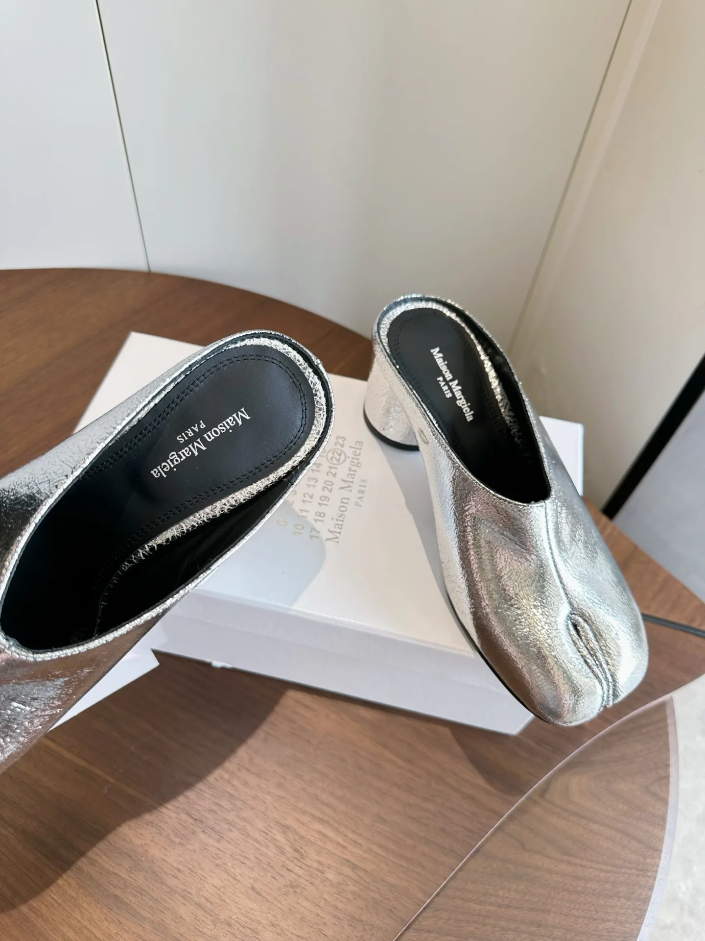 Women's Mules And Clogs MAISON MARGIELA 18444038
