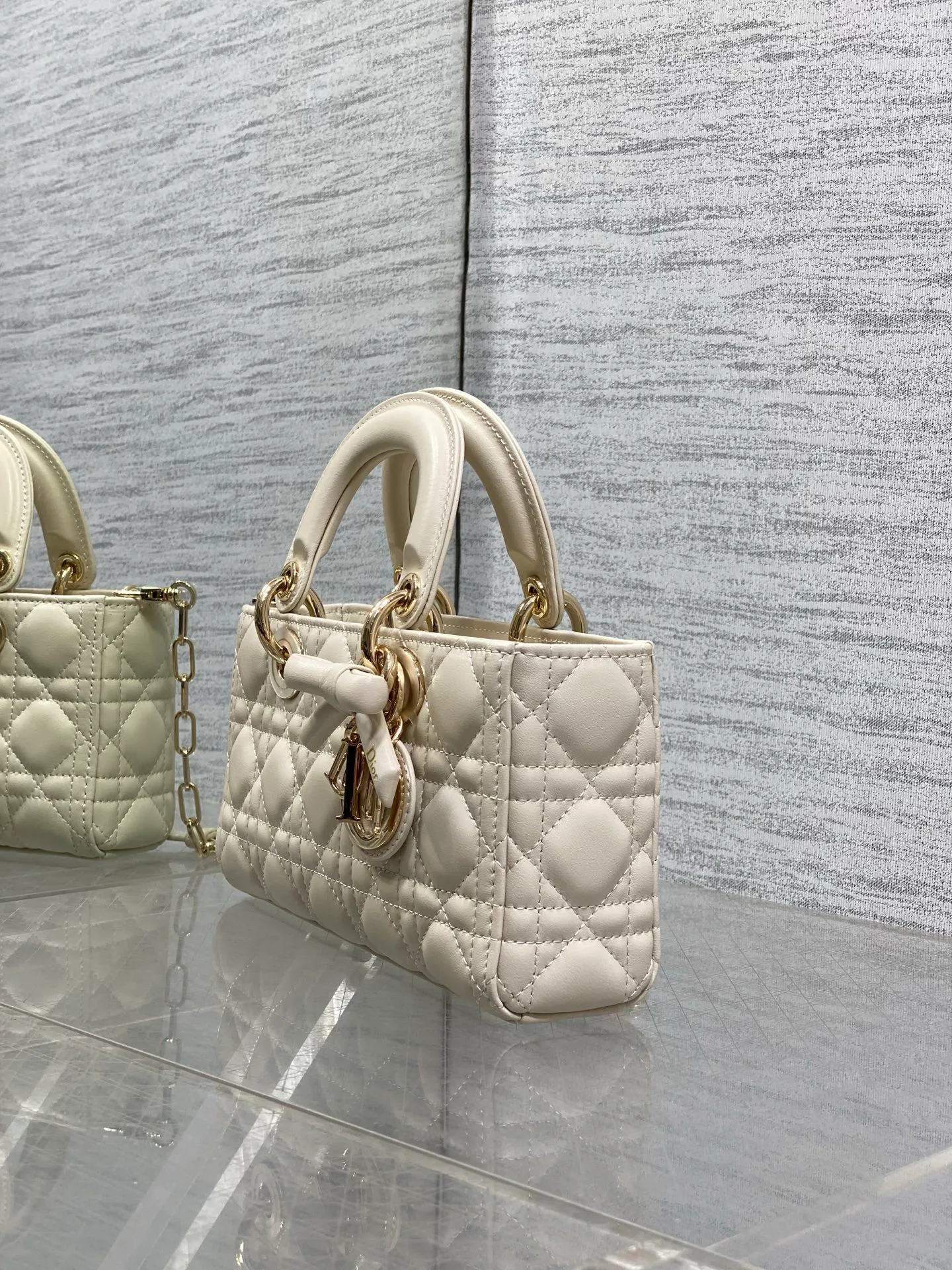 Women's Classic Handbags CHRISTIAN DIOR 18070565