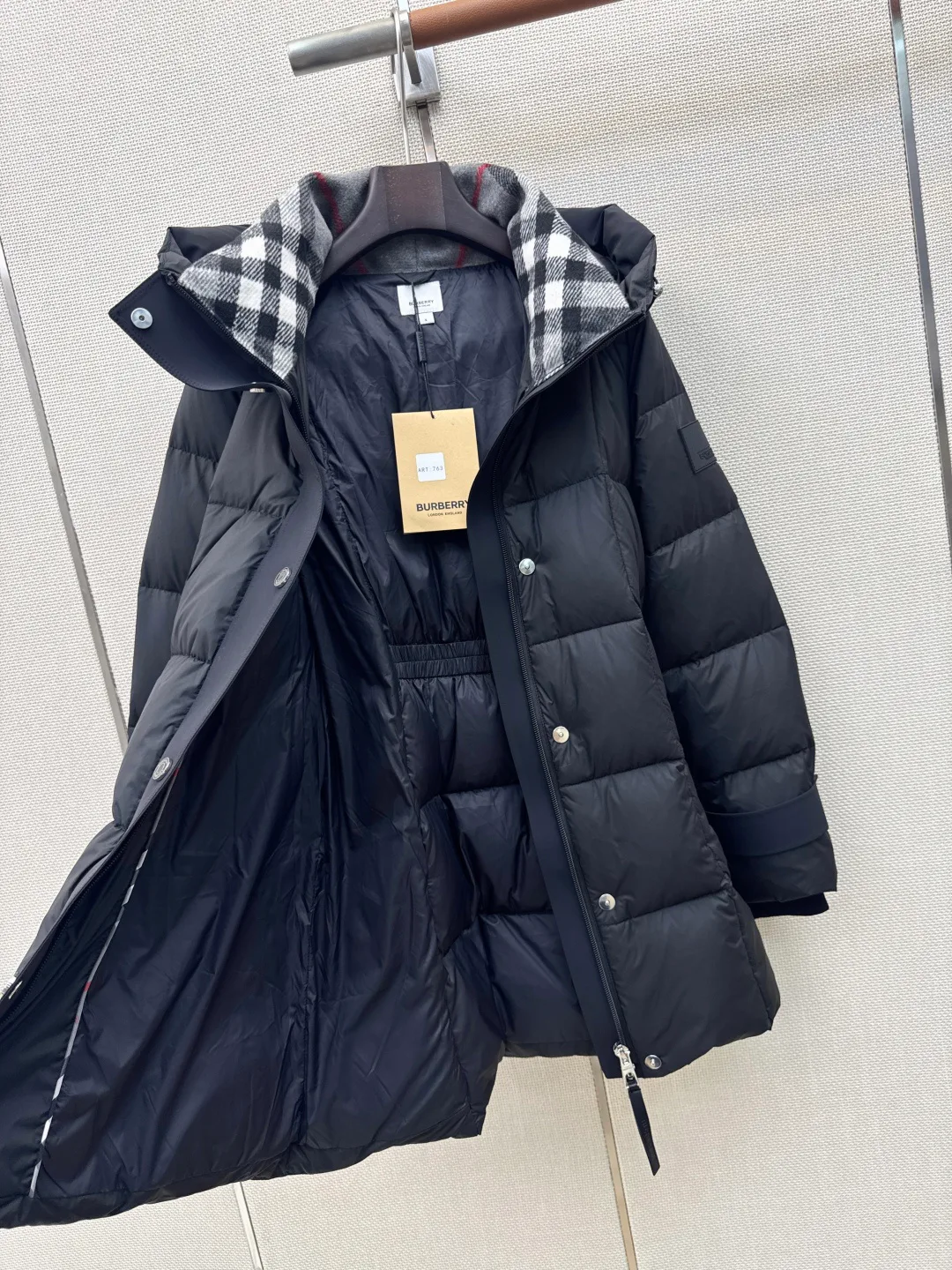 Women's Jackets And Down Jackets BURBERRY 18245901