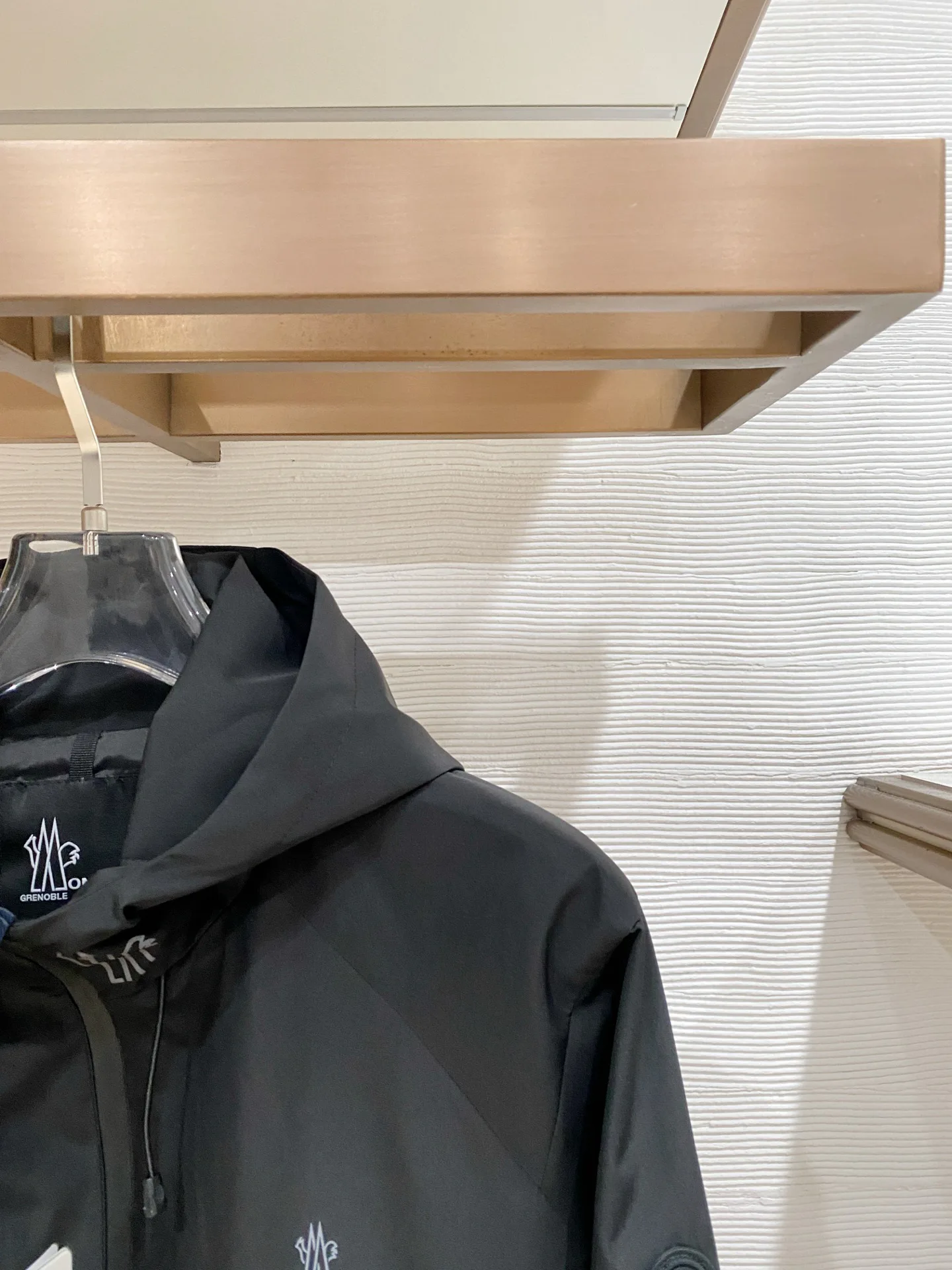 Men's Jackets And Down Jackets MONCLER 17993075
