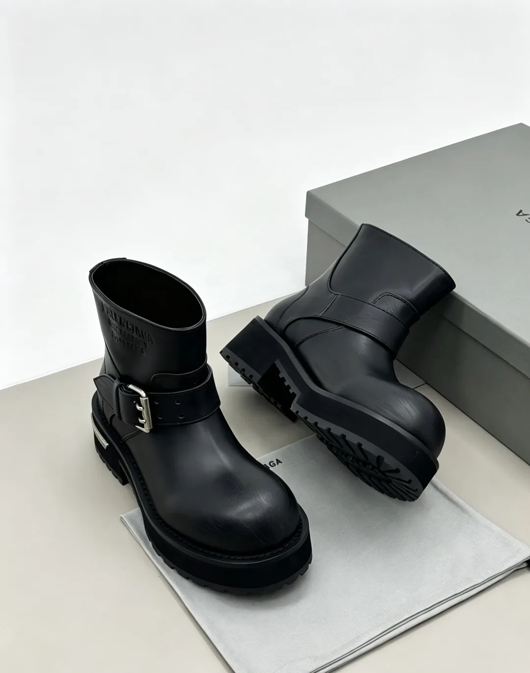 Women's Ankle Boots BALENCIAGA 18006163