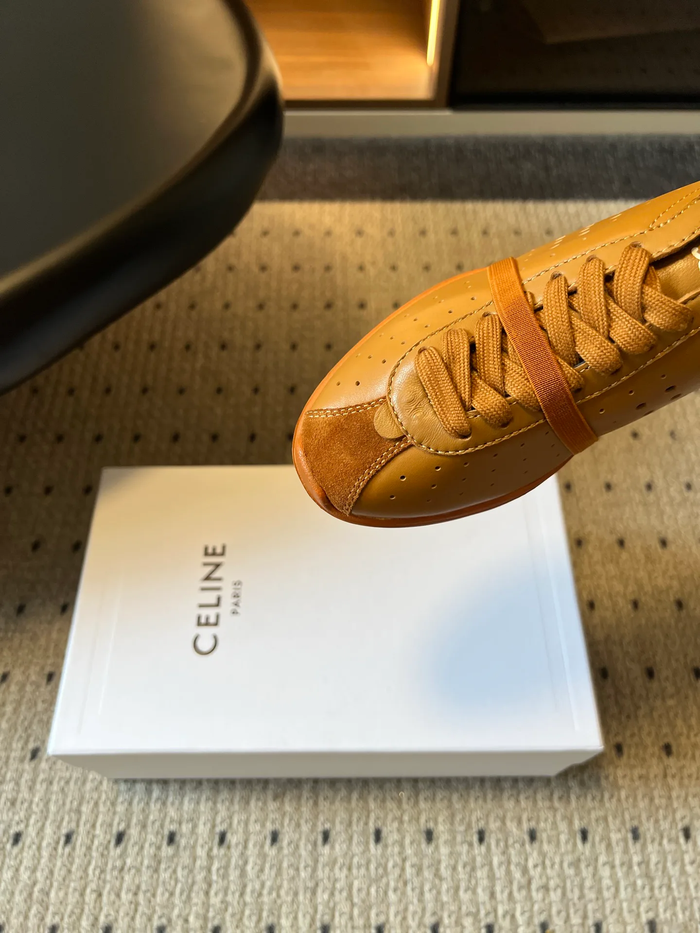 Women's Sneakers CELINE 18120985