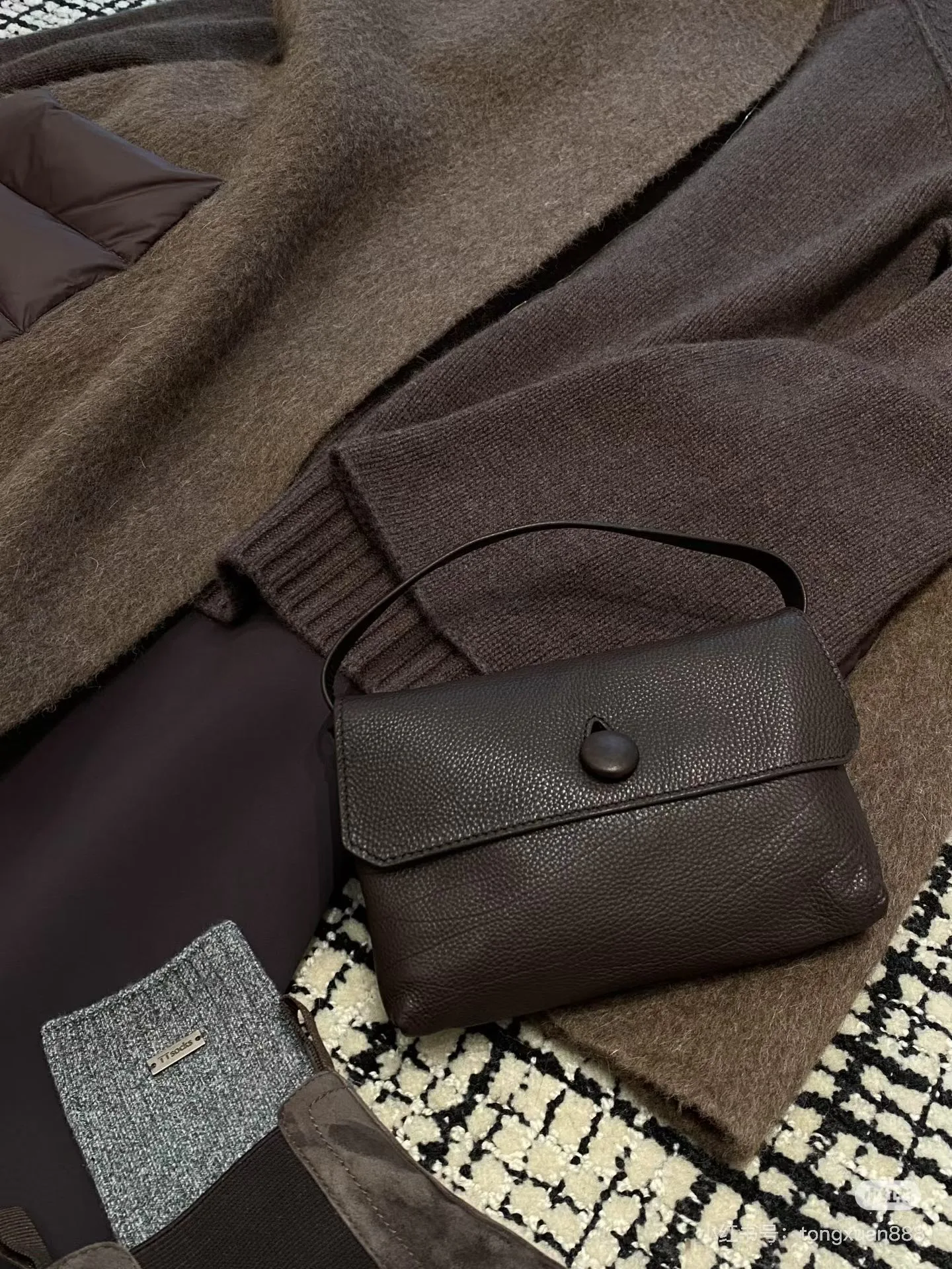 Women's Classic Handbags THE ROW 18063691