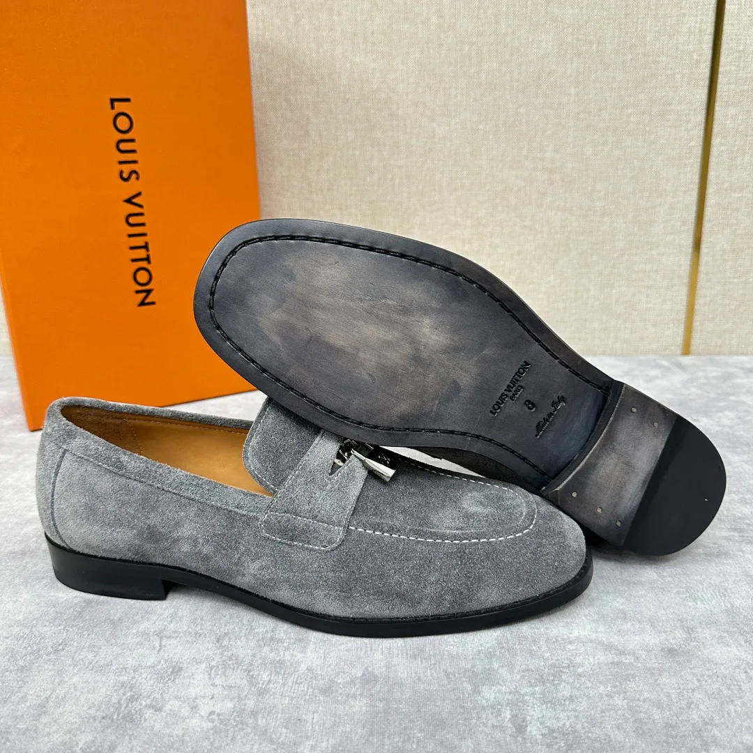 Men's Loafers And Dress Shoes LOUIS VUITTON 18194000