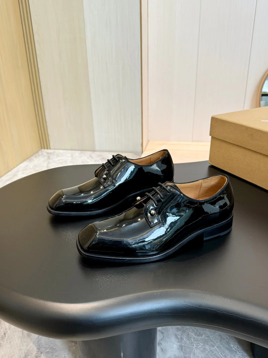 Men's Loafers And Dress Shoes CHRISTIAN LOUBOUTIN 18117207