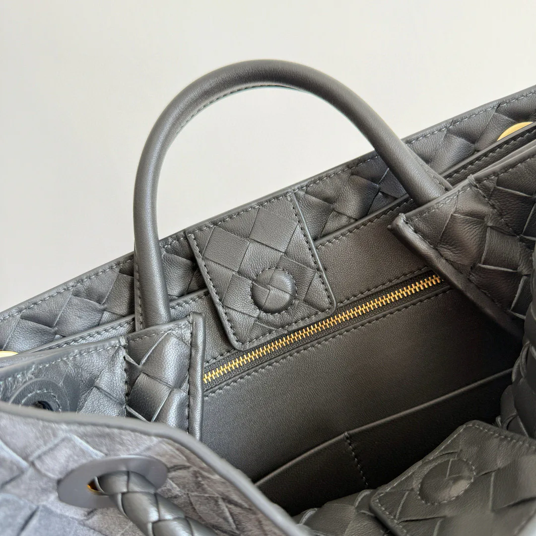 Women's Classic Handbags BOTTEGA VENETA 17894774
