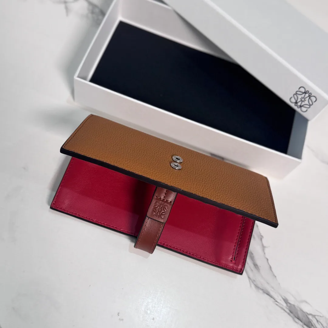 Women's Clutches LOEWE 17678719