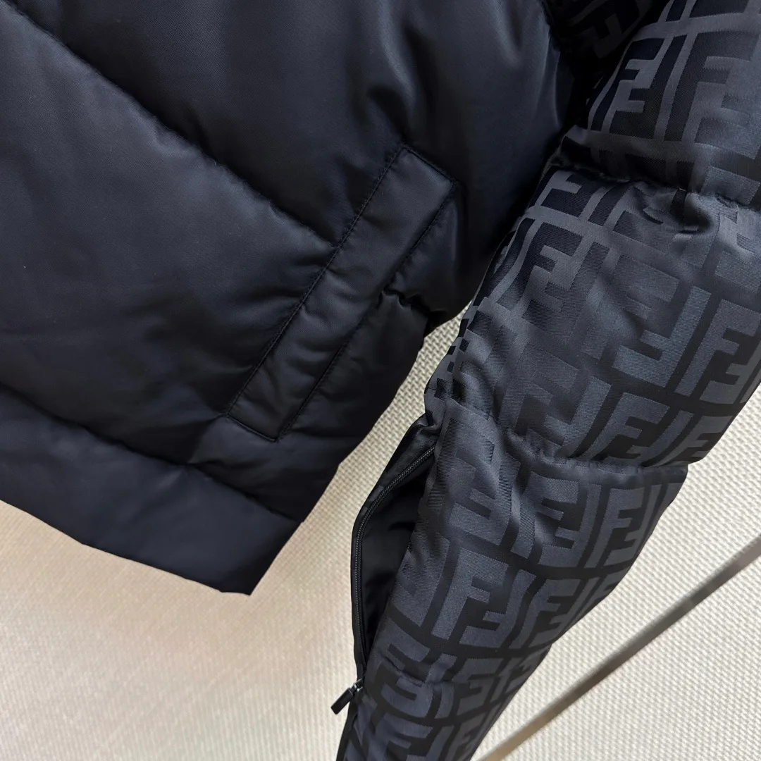 Women's Jackets And Down Jackets FENDI 18279067