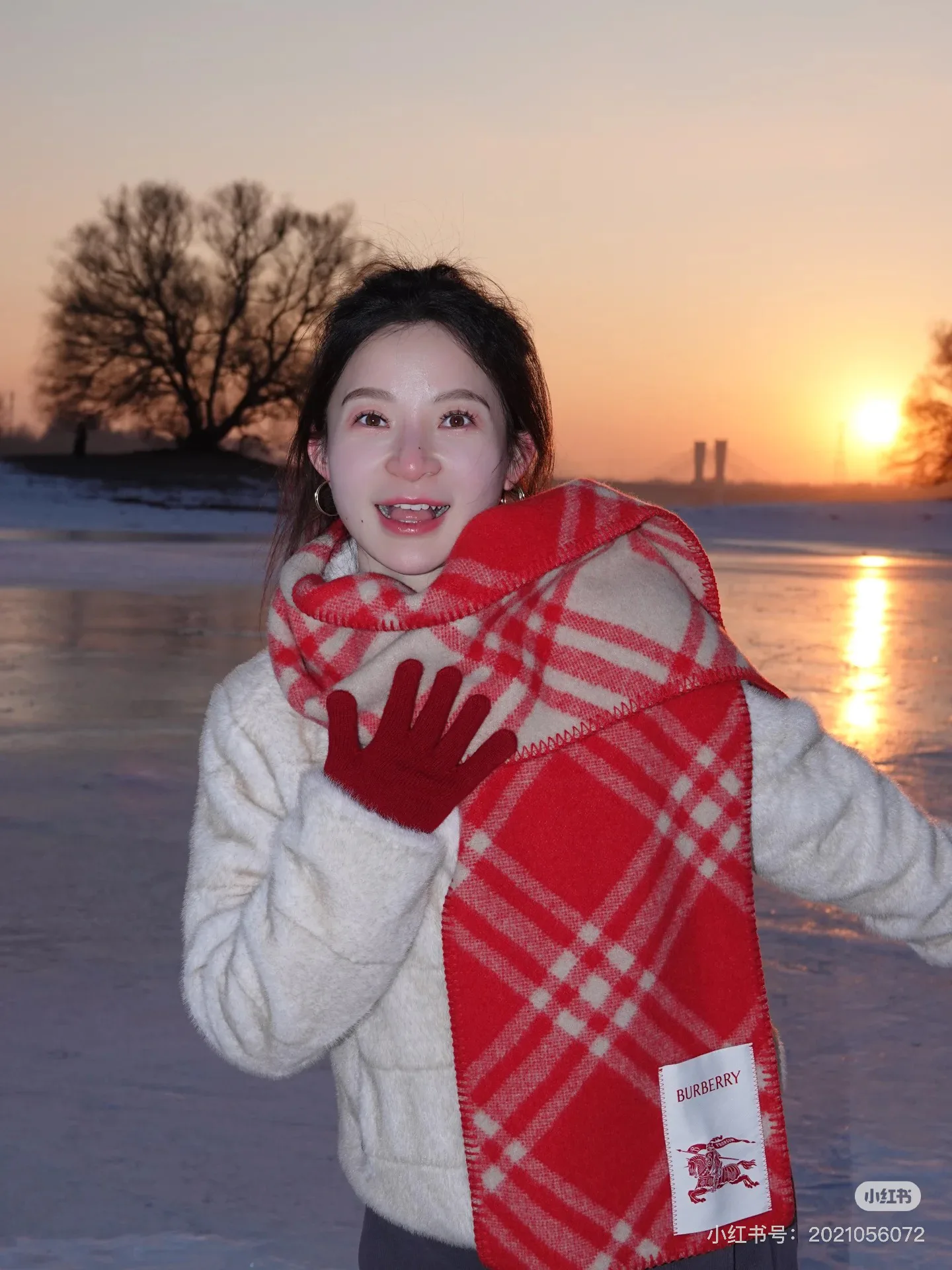 Scarves BURBERRY 18507375