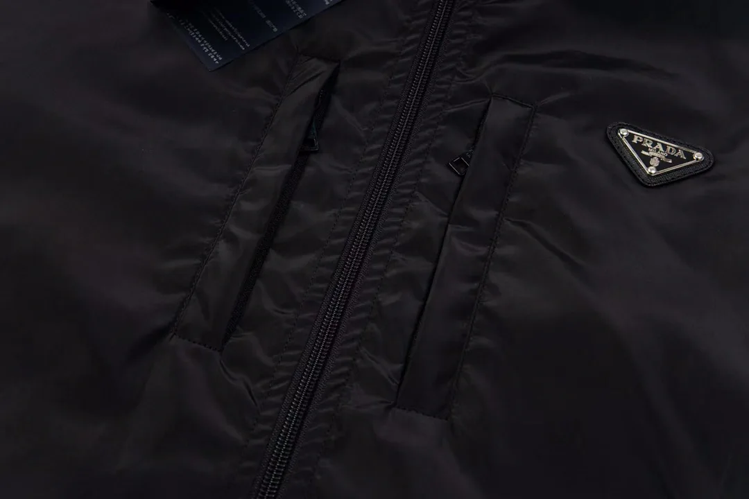 Women's Jackets And Down Jackets PRADA 18188597