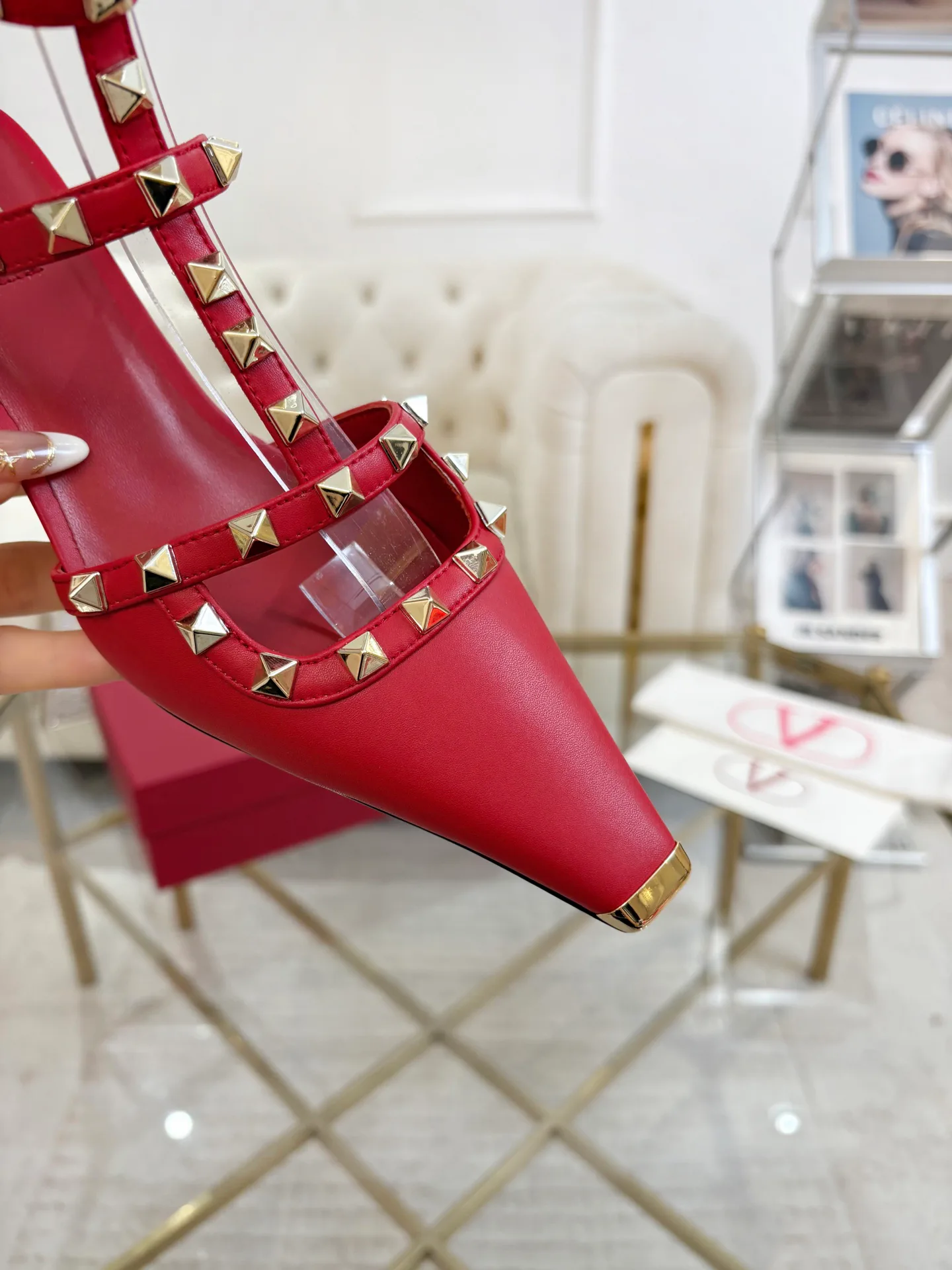 Women's Open-Toe Sandals VALENTINO 17843939