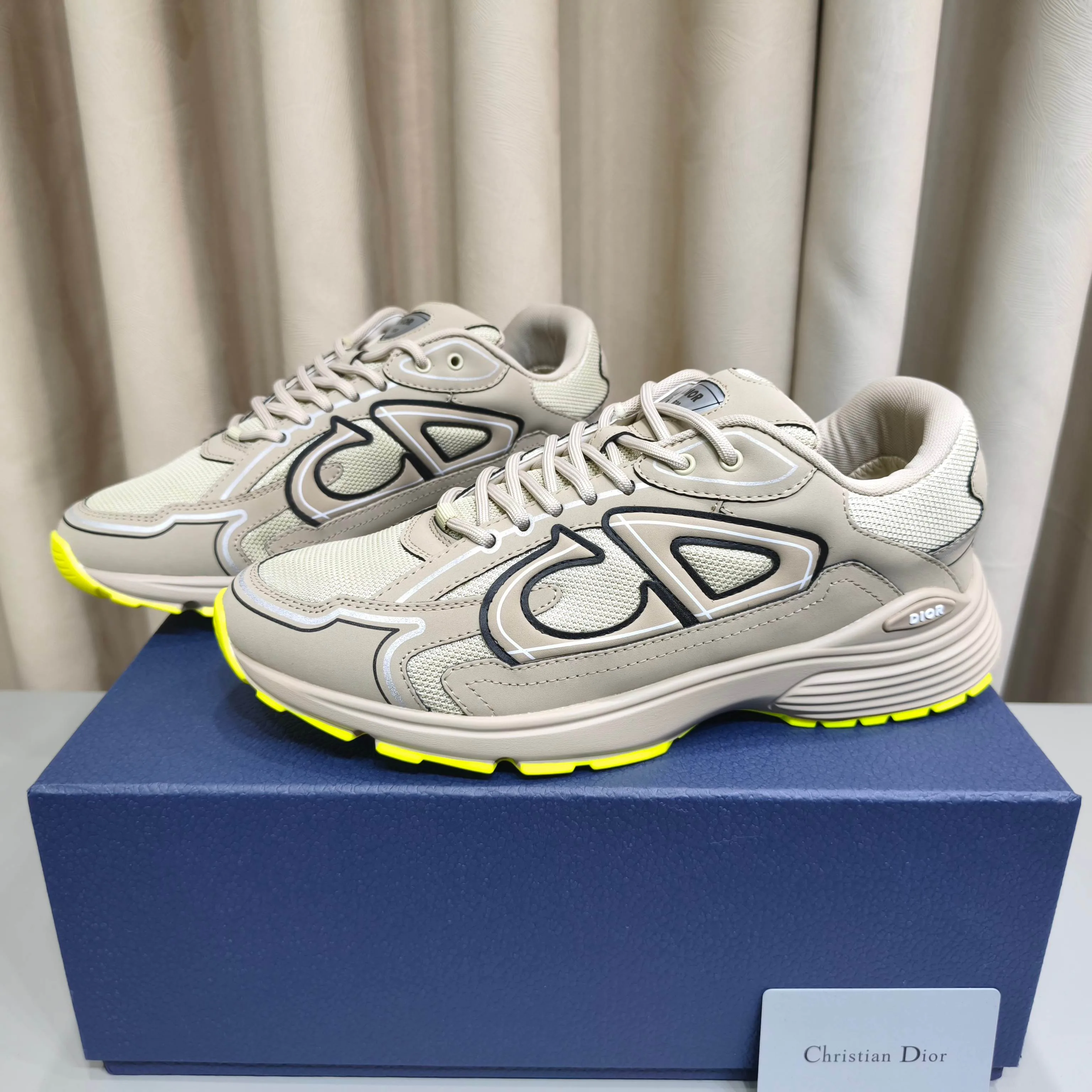 Men's Sneakers CHRISTIAN DIOR 17989000