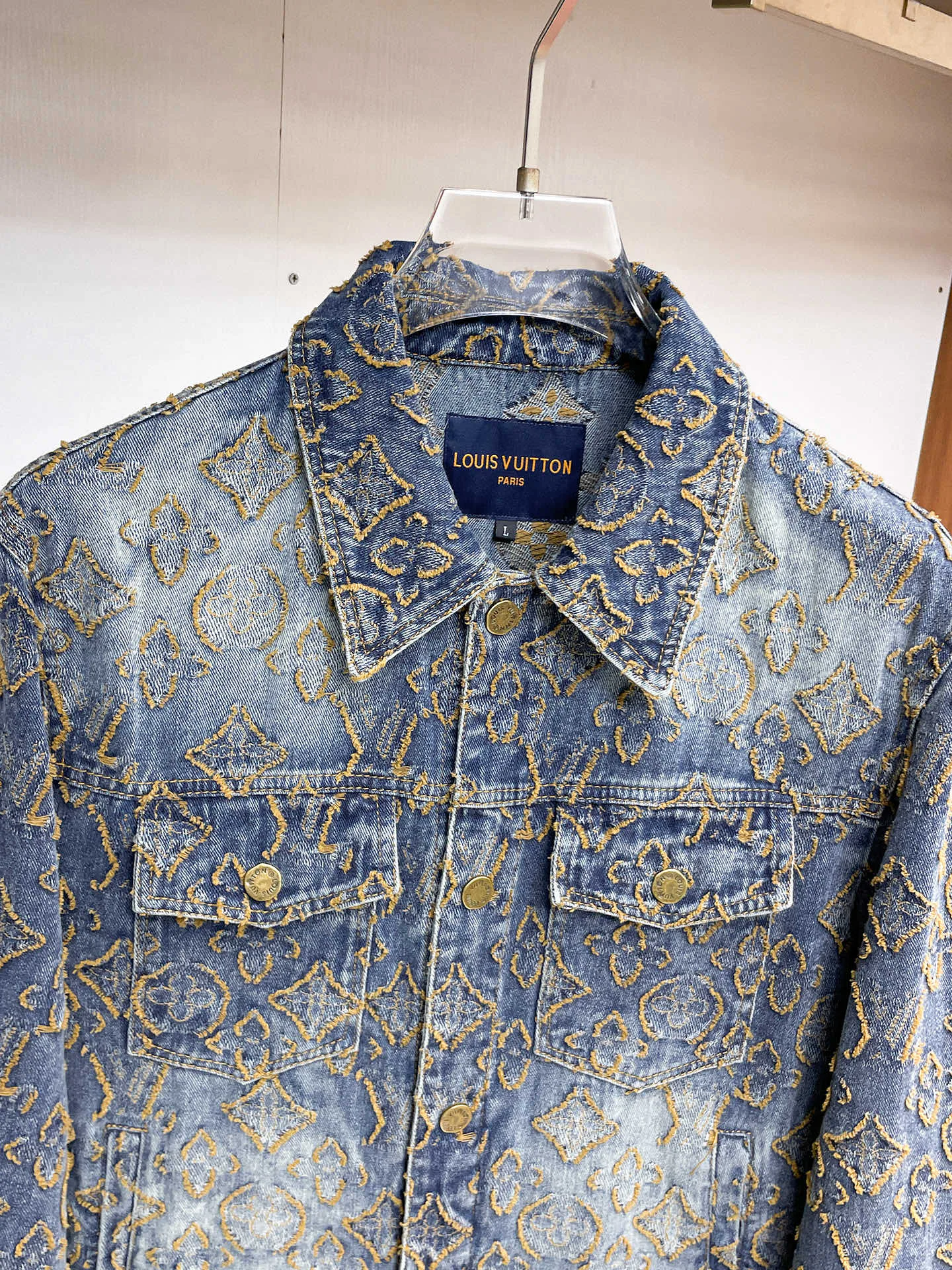Men's Jackets And Down Jackets LOUIS VUITTON 18197210
