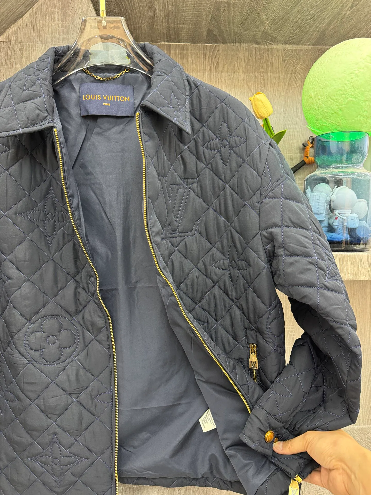 Men's Jackets And Down Jackets LOUIS VUITTON 18140186