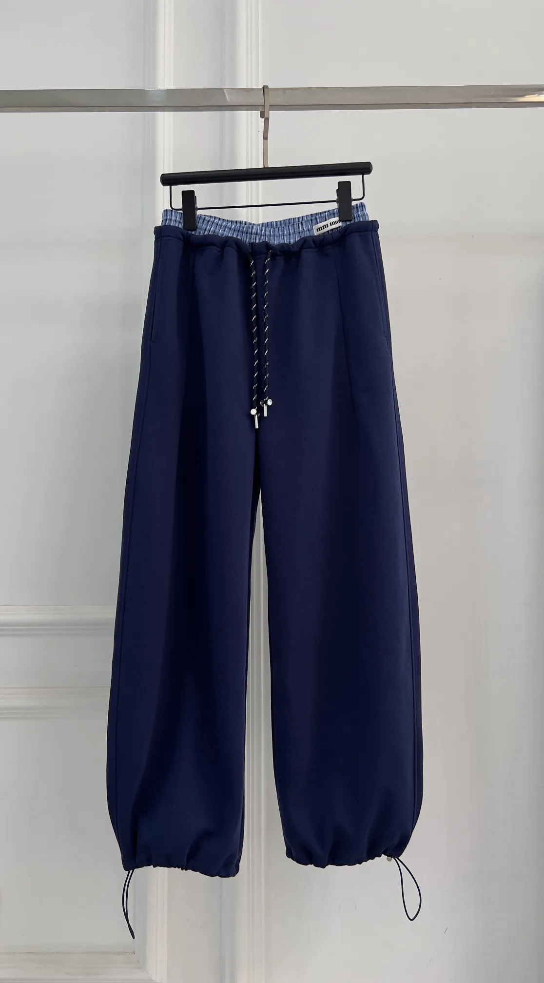 Women's Trousers MIU MIU 17950169