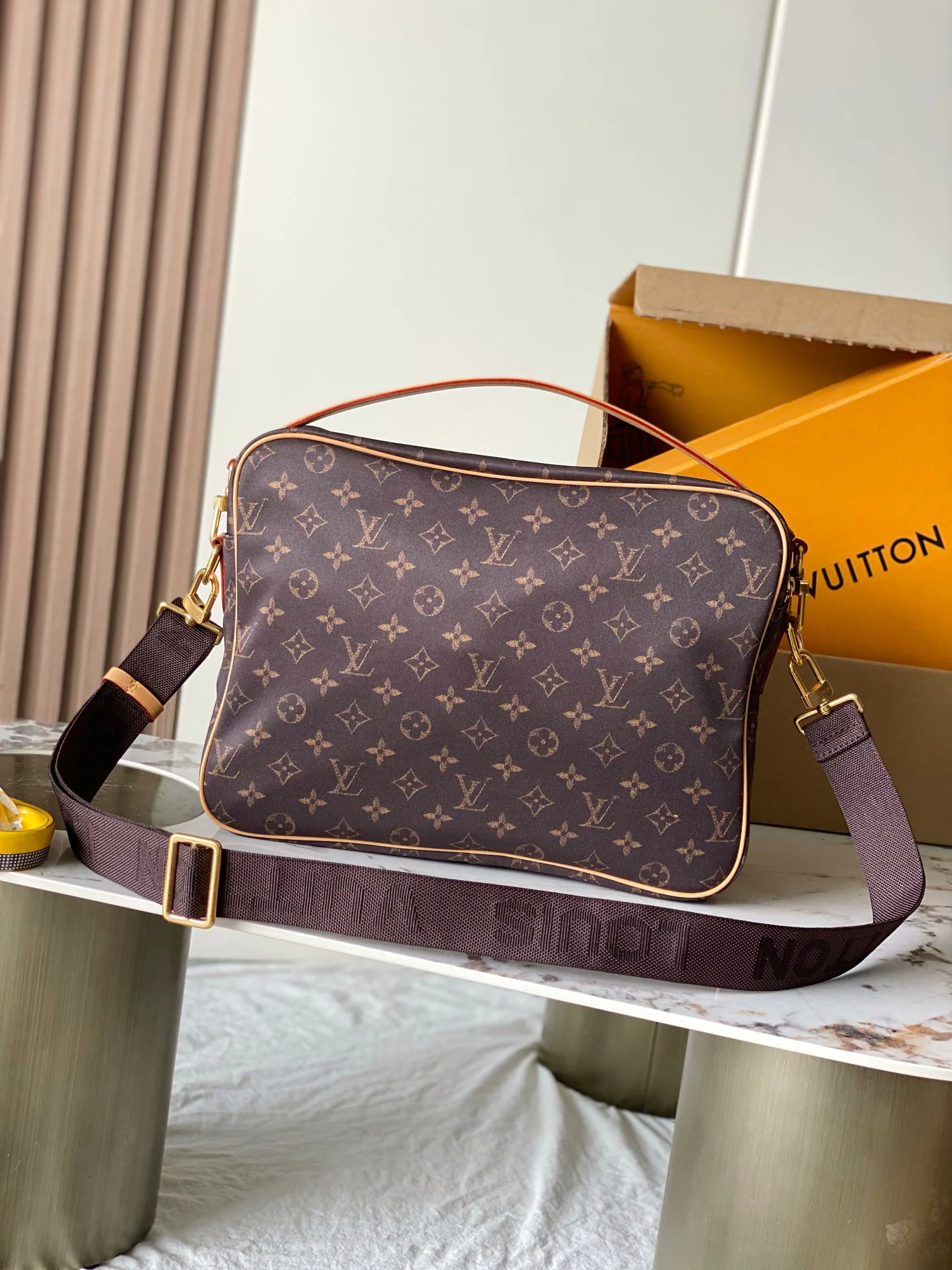 Women's Classic Handbags LOUIS VUITTON 18170489