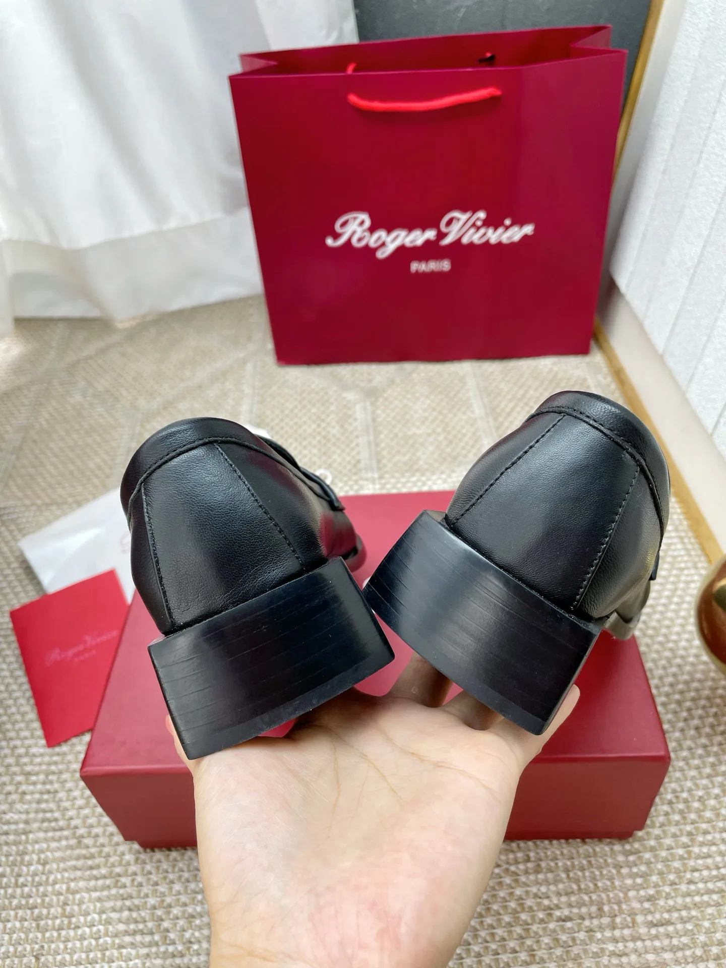 Women's Loafers And Moccasins ROGER VIVIER 18258394
